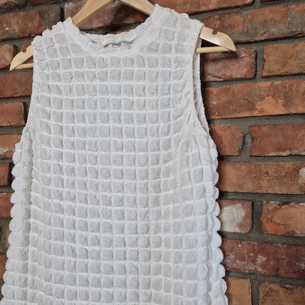 Jon & Anna White Textured Maxi Dress Sleeveless Stretch Resort Vacation